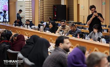 نشست خبری ویژه برنامه‌های گرامیداشت هفته زن و روز مادر 12