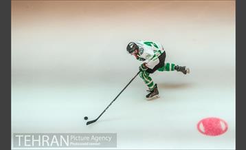 مسابقات هاکی رو یخ 14