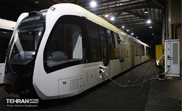 تست تراموای چرخ لاستیکی در تهران 2