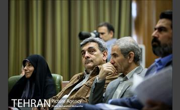 حضور شهردار تهران در صحن علنی شورا شهر 17