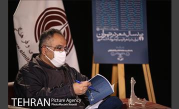 رونمایی کتاب صد سال شعر در تهران 2