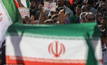 اجتماع مردمی در اعتراض به حمله آمریکا به تاسیسات هسته‌ای ایران 25