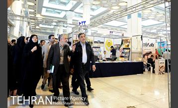 بازدید شهردار تهران از سی و دومین نمایشگاه بین المللی کتاب تهران 25
