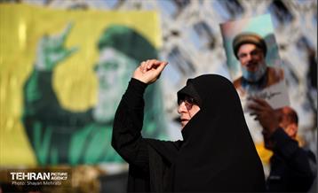 تجمع قدردانی از عملیات وعده صادق ۲ در میدان امام حسین (ع) 7