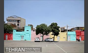 دیوار های رنگی محله هرندی 1