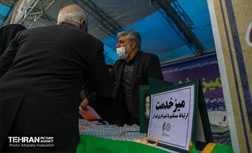 نمازگزاران جمعه پای «میز خدمت شهرداری تهران» 4