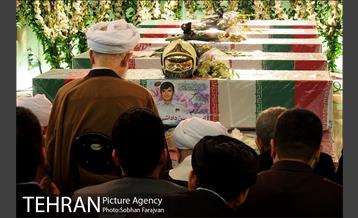 تشییع شهدای آتش نشان در شبستان مصلی-2 19