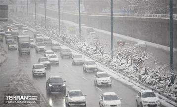 ترافیک روان در روز برفی تهران 7