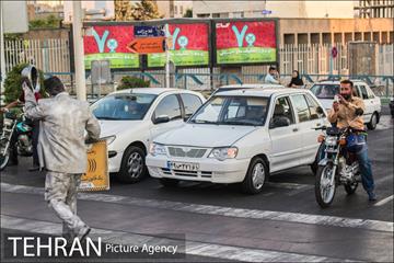 اجراهای خیابانی کمپین از خودمان شروع کنیم 16