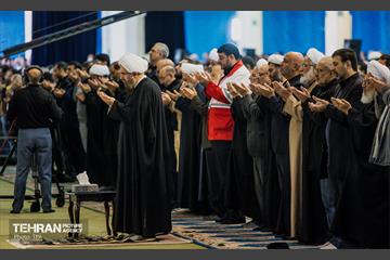اقامه نماز عید سعید فطر در مصلی امام خمینی(ره)