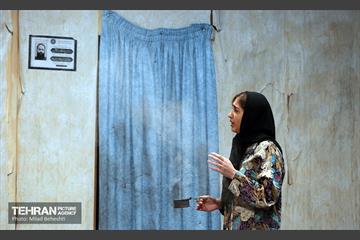 نمایش خاک سفید‎‎ 14
