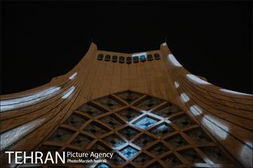 اجراى ویدئو مپینگ به مناسبت میلاد حضرت رسول ( ص ) در برج آزادى 8