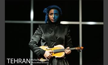 نمایش مرگ زنان زرد‎ 21