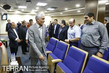 بازدید شهردار تهران از موسسه مطبوعاتی همشهری  11