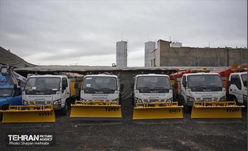 مانور برف روبی در منطقه ۳ تهران 10