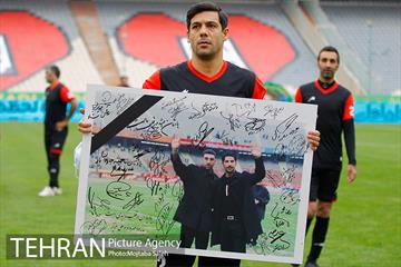 دیدار تیم‌های فوتبال منتخب ۹۸ و منتخب سرخابی  1