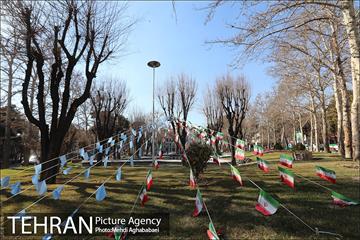 آذین بندی معابر منطقه 8 به مناسبت دهه فجر 7