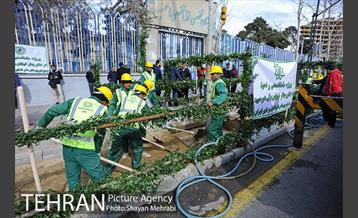 آیین کاشت 40 اصله درخت، به مناسبت چهلمین سالگرد انقلاب اسلامی باحضور شهردار تهران 46