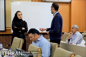برگزاری کلاس های "خدمات و میزبان" ویژه نیروهای خدماتی مناطق شهرداری تهران 2 14