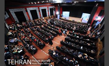 نخستین جشن فارغ التحصیلی ادوار دانشکده خبر 29