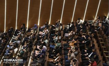 دانشگاه علم و صنعت 15