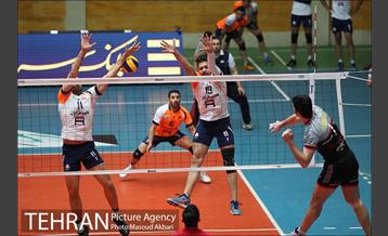 دیدار تیم های والیبال بانک سرمایه و سایپا