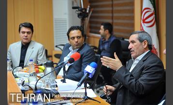 نشست ناصر امانی معاون برنامه ریزی توسعه شهری و امور شورا 13