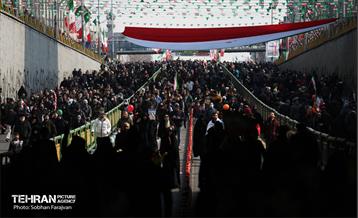 راهپیمایی ۲۲ بهمن در تهران - ۱ 12