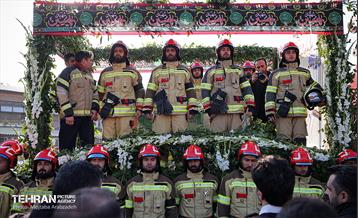 تشییع پیکر شهید آتش‌نشان «قریب رضا دارابی» -1 22