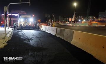 عملیات آسفالت ریزی در منطقه 5 4