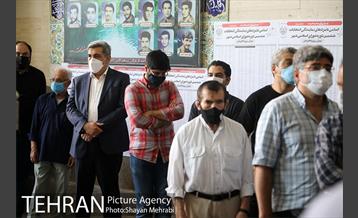 حضور شهردار تهران در انتخابات 1400