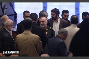 هفدهمین پاسداشت ادبیات جهاد و مقاومت 37