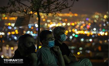 مراسم رونمایی مستند "دستمال سرخ‌ها" 9