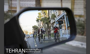 پویش سه شنبه های بدون خودرو در منطقه 8