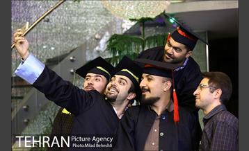 نخستین جشن فارغ التحصیلی ادوار دانشکده خبر 30