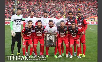 دیدار تیم های فوتبال پرسپولیس و استقلال خوزستان