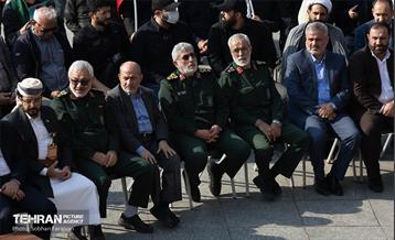 مراسم تشییع پیکر شهید سردار عباس نیلفروشان - 2 40