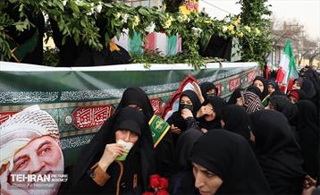 مراسم تشییع شهیده فائزه رحیمی 7