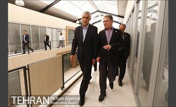بازدید شهردار تهران از مجتمع خدمات فناوری شریف 6