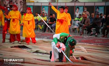 نمایش روضه مجسم (بیابان بی کسی) 17