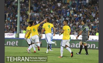 دیدار استقلال و صنعت نفت آبادان در لیگ برتر فوتبال 20