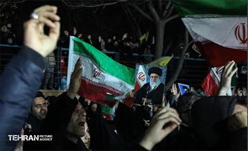 عزاداری هفتمین شب شهادت رهبر انقلاب در میدان دوم نازی آباد 13