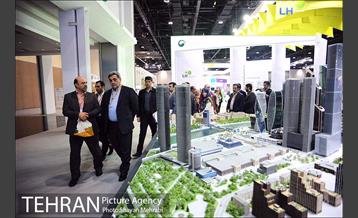 بازدید پیروز حناچی از نمایشگاه مجمع جهانی شهری در ابوظبی امارات 2