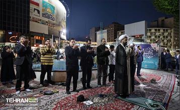 پویش ماه مهربانی و برپایی سفره کریمانه در منطقه 6