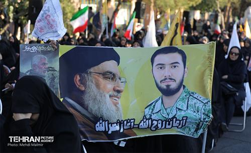 دومین سالگرد شهادت شهید آرمان علی وردی با شعار «آرمان روح‌الله آغاز نصرالله» 18