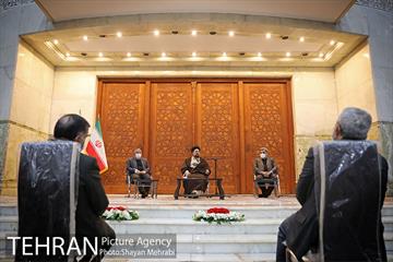 تجدید میثاق شهردار تهران و مدیران شهری با بنیانگذار انقلاب اسلامی 33