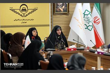 نشست هم‌اندیشی بانوان تاکسیران سرپرست خانوار 8