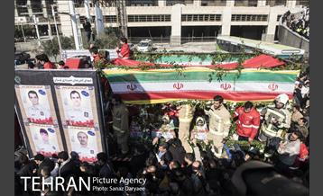 تشییع شهدای آتش نشان با حضور مردم 11