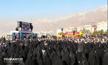 تشییع پیکر شهدای مدافع حرم در شهرک شهید محلاتی 5