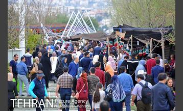 برج میلاد تهران در ایام نوروز 17